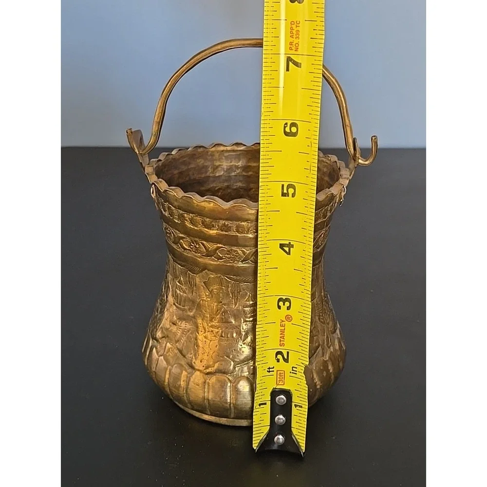 VINTAGE ANTIQUE LARGE‎ HAMMERED COPPER PERSIAN POT BUCKET Swing Handle